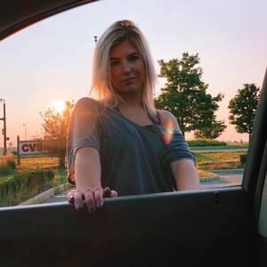 Meet your Posher, Paige